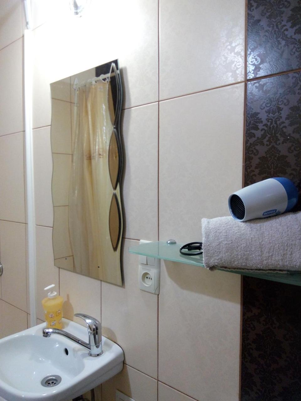 דירות לבוב Flat On Sheptytskykh מראה חיצוני תמונה