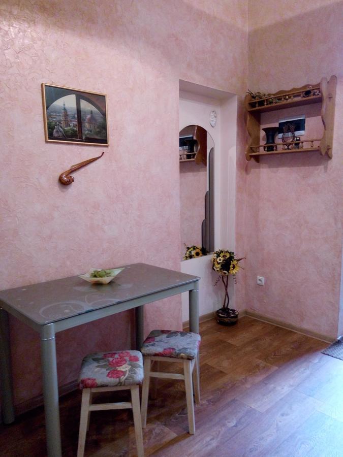 דירות לבוב Flat On Sheptytskykh מראה חיצוני תמונה