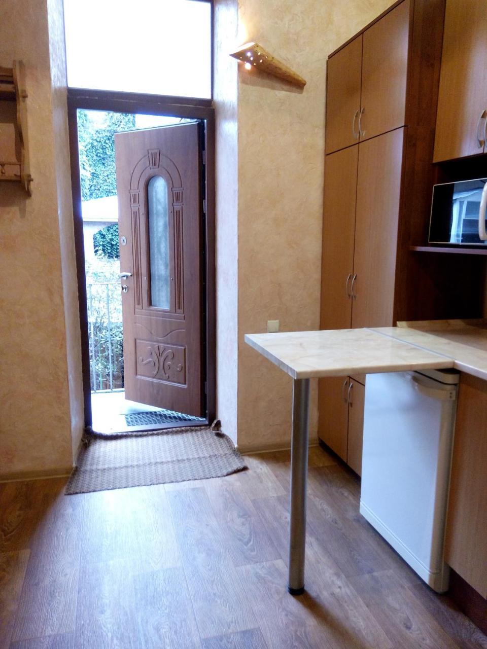 דירות לבוב Flat On Sheptytskykh מראה חיצוני תמונה